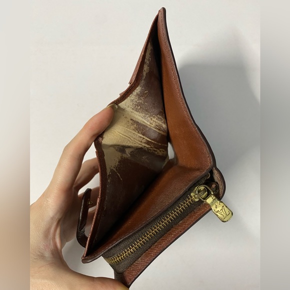 100% Authentic Louis Vuitton Bifold Compact Monogram Wallet - Picture 8 of 14